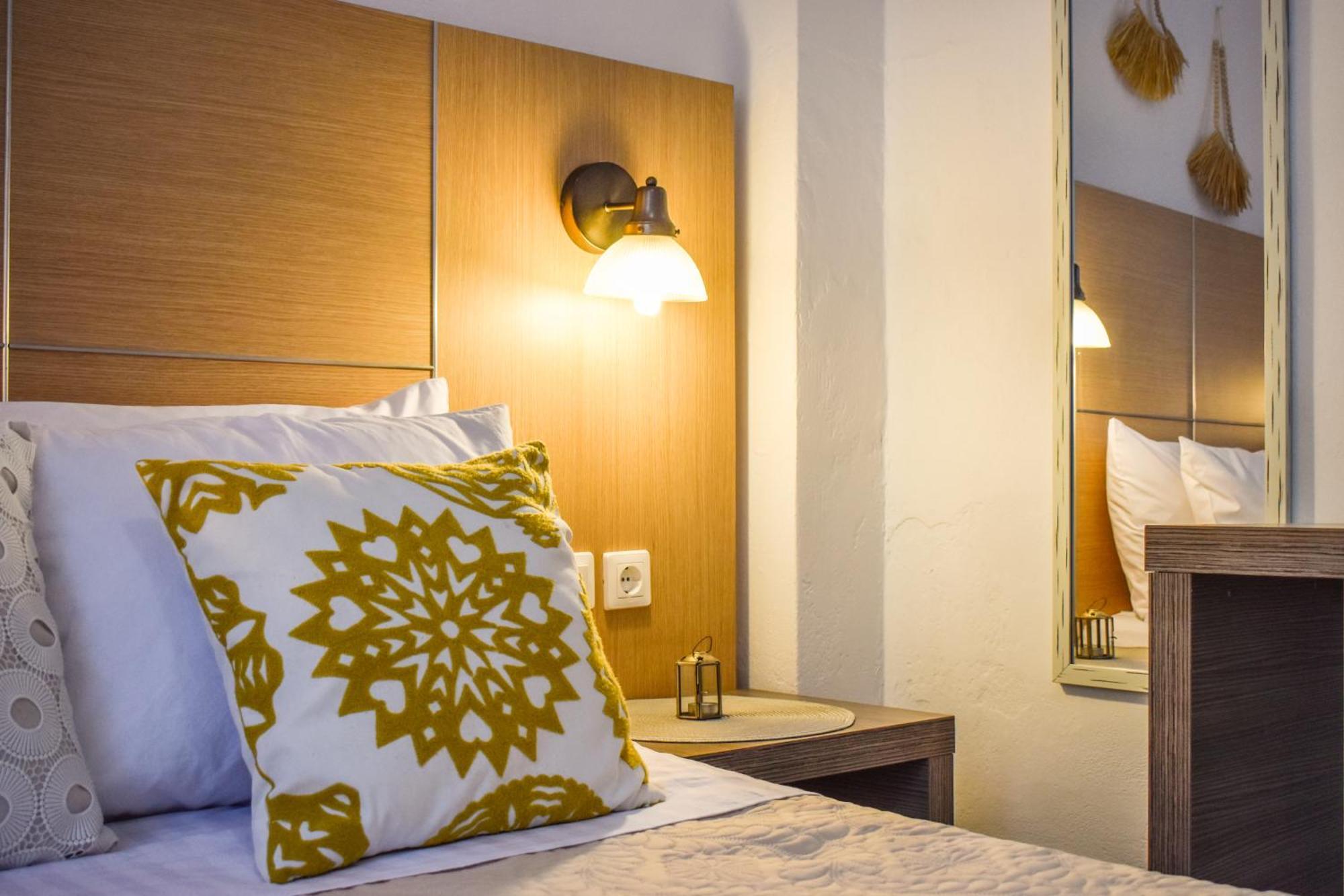 Bonsai Aparthotel Skiathos Town Exterior photo
